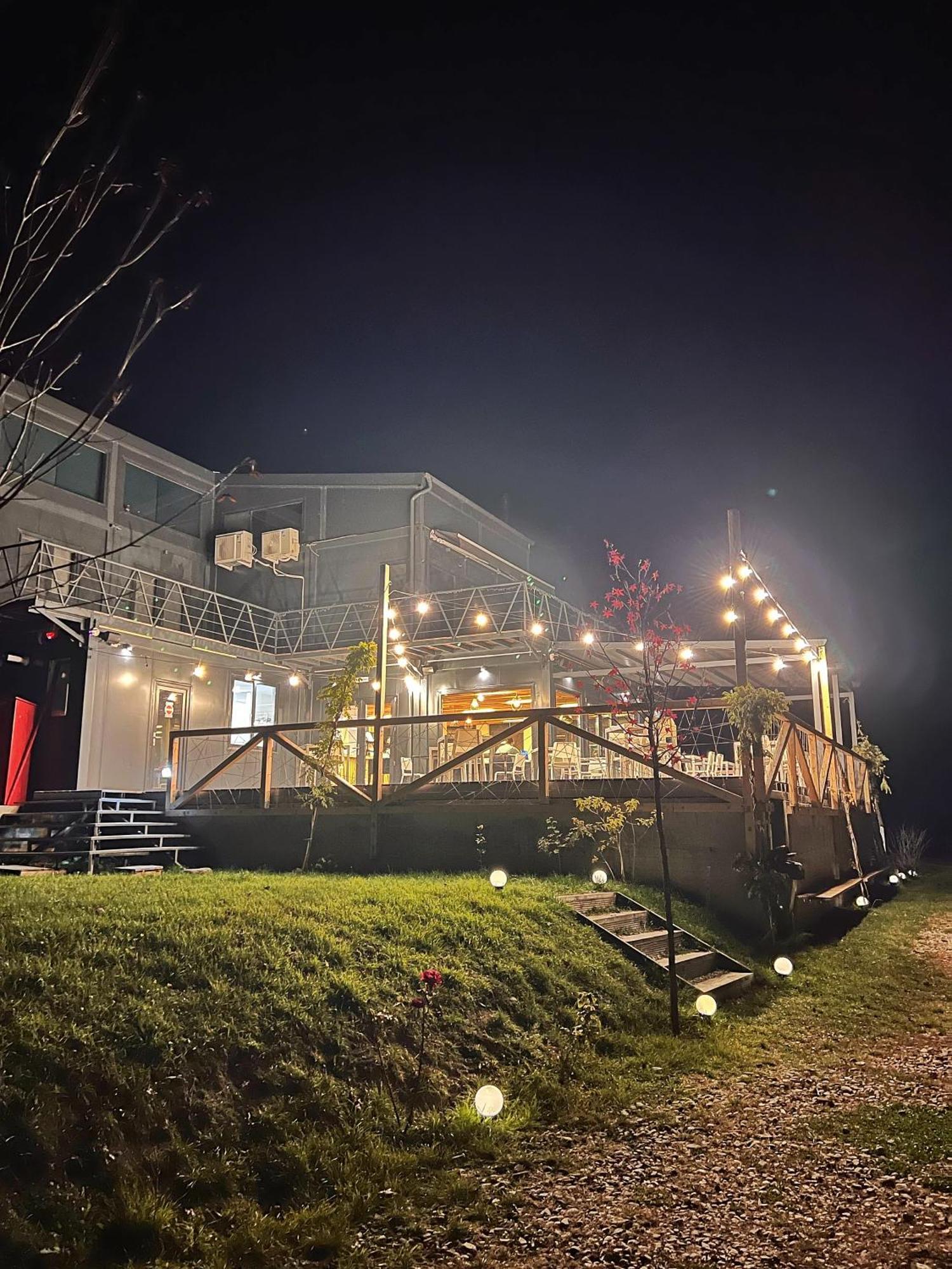 Hotel Flandra Glamping Corbeni Exteriér fotografie