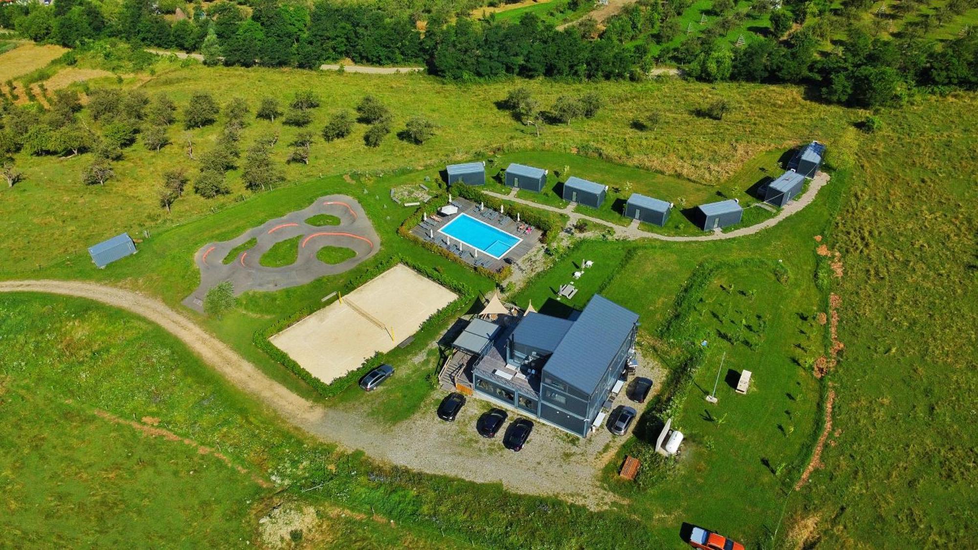 Hotel Flandra Glamping Corbeni Exteriér fotografie