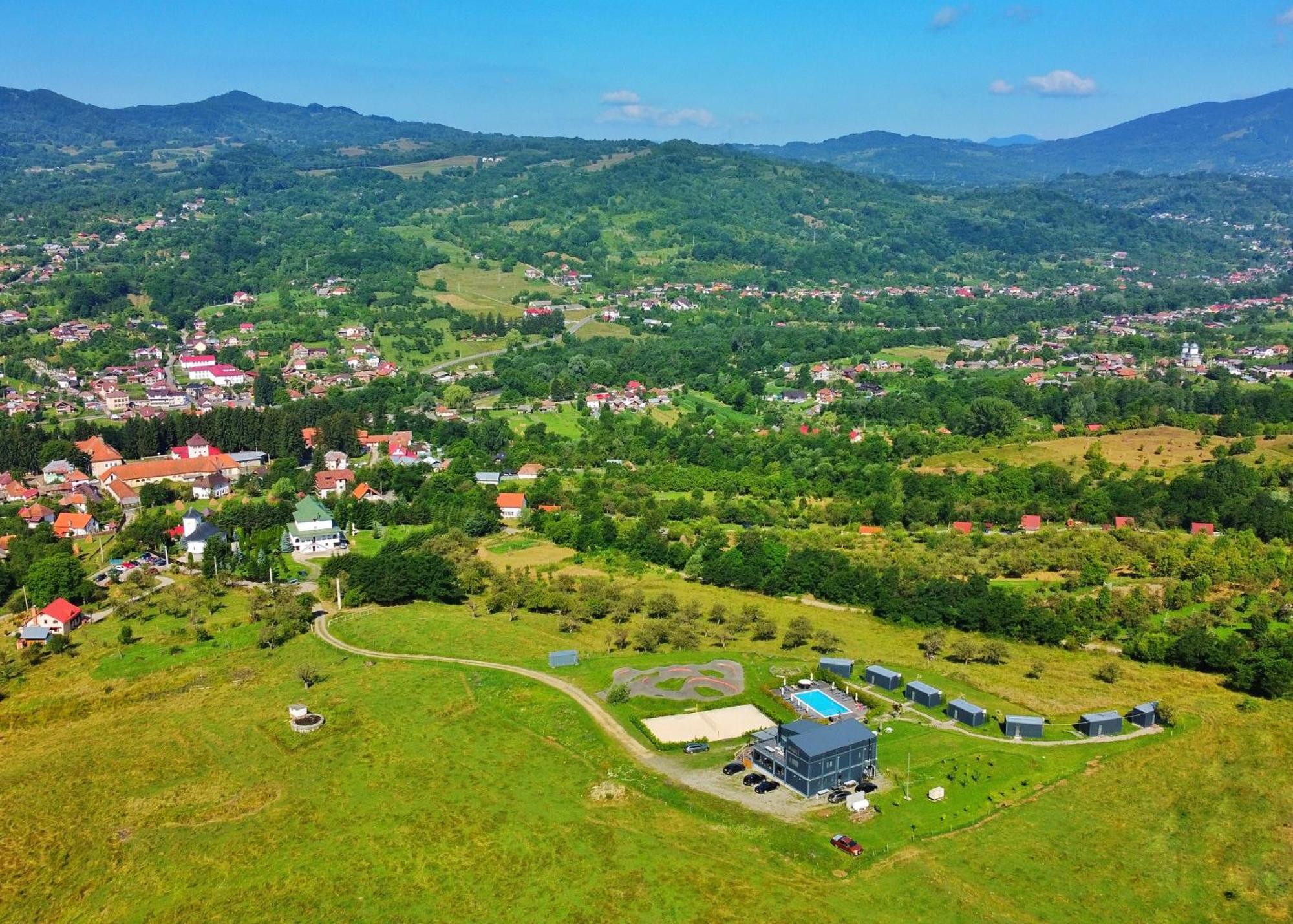 Hotel Flandra Glamping Corbeni Exteriér fotografie