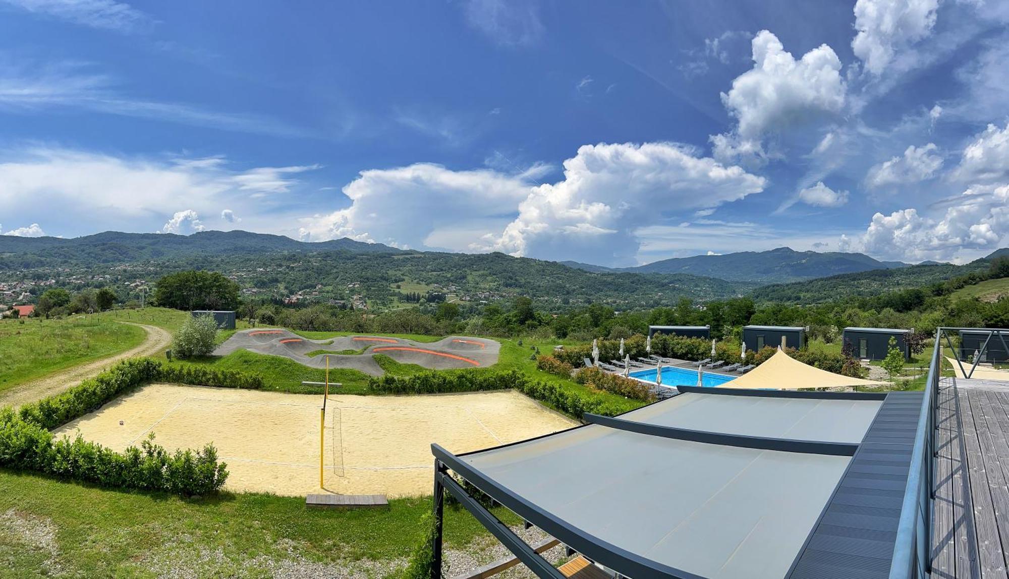 Hotel Flandra Glamping Corbeni Exteriér fotografie