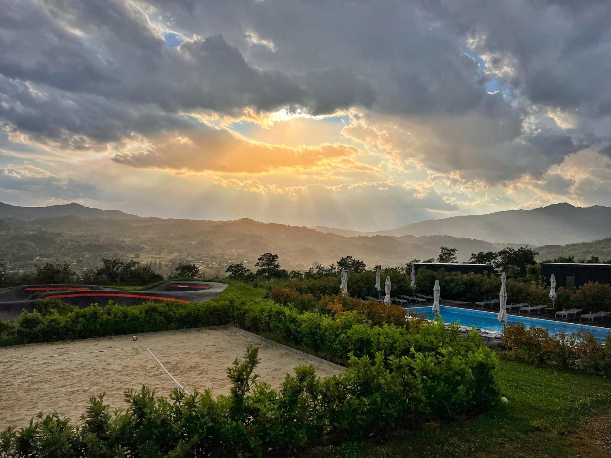 Hotel Flandra Glamping Corbeni Exteriér fotografie